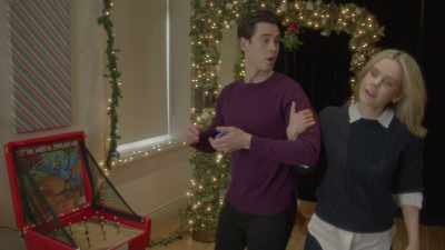 Carols and bells,
none of them help. - Meeting Mr. Christmas