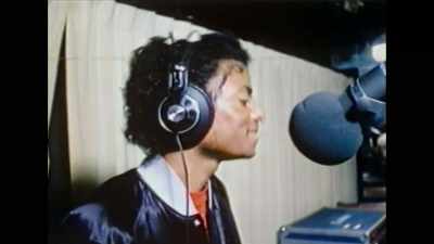 ♪ "Carousel"
by Michael Jackson ♪ - Thriller 40