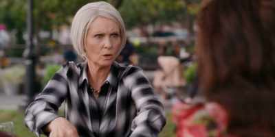 - Carrie's boss, Che.
- Yeah, yeah. I get that. - And Just Like That…