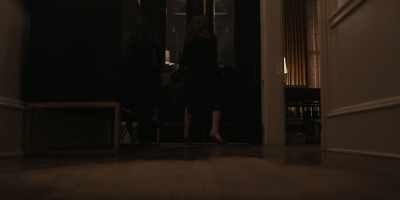 Car's here. - Servant