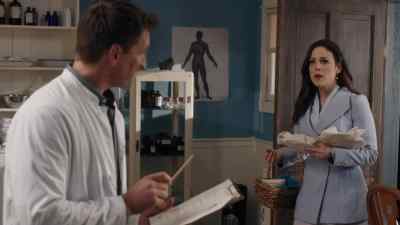 Carson, what's happened?
Is Lee alright? - When Calls the Heart