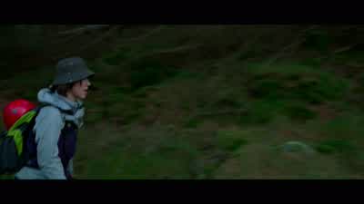 - Carter, get to the back now. - The Descent