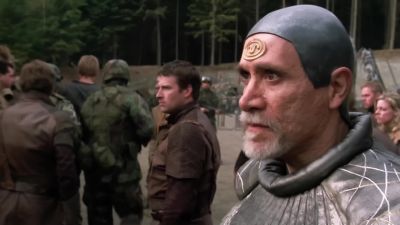 - Carter, l want you in there.
- Yes, sir. - Stargate SG-1