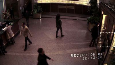 CARTER:
Sir, N.Y.P.D. I need your jacket now. - Person of Interest