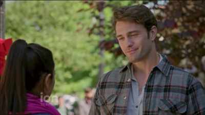 Carter, what was
that Christmas tree thing - A Wedding for Christmas
