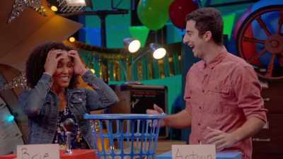 -Cartoon wins! He answered correctly!
-(BRIE GROANS) - Muppets Now