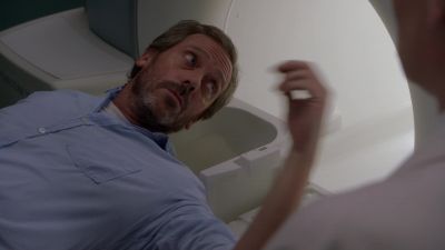 Case is under control.
It's me time. - House