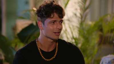 Casey: CJ and I's physical
attraction right now is so hot, - FBoy Island