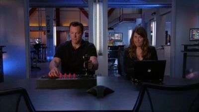 Casey, Mom, light it up. - Chuck