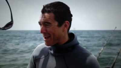 [casey] three, two,
one, bam! Got him. - Deadliest Catch: Bloodline