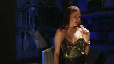 - Casia, this is Aria. - Femalien: Starlight Saga