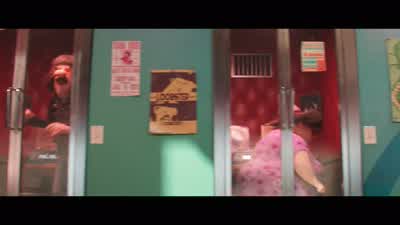 ♪ Cat scratch fever... - Minions: The Rise of Gru