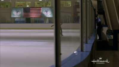 - Cate!
- Sorry I'm late. Spencer. - Love on Ice