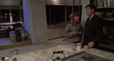 Cat's job feed people No not here - Jungle 2 Jungle