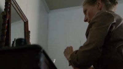 [cattle lowing] - Anne with an E