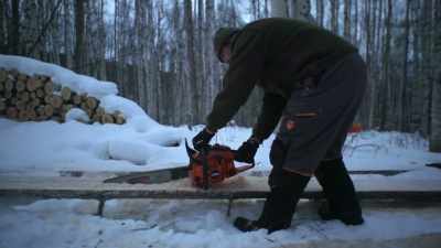 'Cause basically,
an elevated platform - Life Below Zero: Next Generation