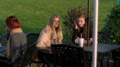 ♪ 'Cause I see you like
you like what you see ♪ - Pretty Little Liars: The Perfectionists