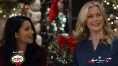 -'Cause it's not technically...
-Yeah, no, no, - Good Morning Christmas!