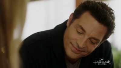 ♪ 'Cause the greatest
gift of all ♪ - Love You Like Christmas