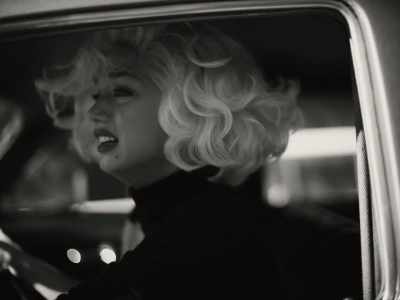 'Cause the innocence
is unsullied. - Blonde