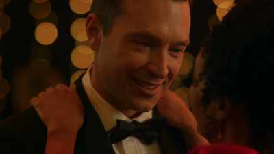 * ...'Cause you're
the perfect gift to me * - Scouting for Christmas