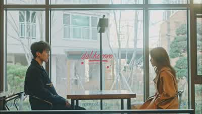 CCTV 봤거든요 너무 잘생기셔서 실물은 얼마나 잘생겼을까 엄청 궁금했거든요? - Goblin