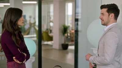 - Ce i-ai spus lui Joel?
- Despre ce? - Lease on Love