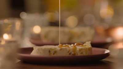 ..Celebrating friendship at weekend
feasts, or making memories with - Nigella: At My Table