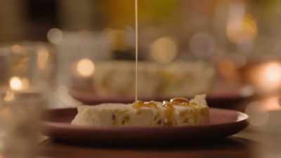 ..Celebrating friendship
at weekend feasts, - Nigella: At My Table