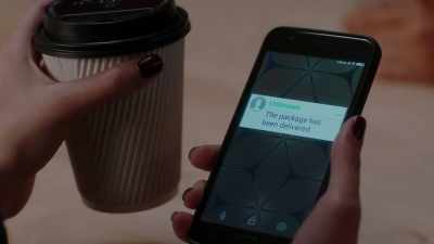 [cell phone chimes] - Pretty Little Liars: The Perfectionists