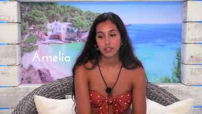 [cell phone chimes] - Love Island Australia