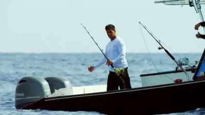 [cell phone ringing] - Deadliest Catch: Bloodline