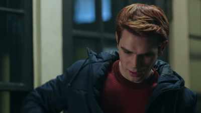 (CELL PHONE RINGING) - Riverdale