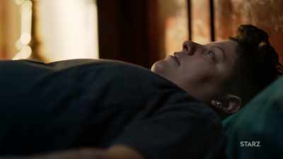 [cell phone ringing, vibrating] - Vida
