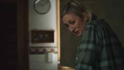 (CELL PHONE RINGS)
Don't answer that! - The Brokenwood Mysteries