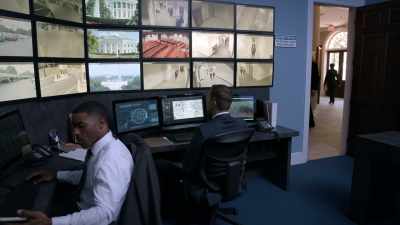 [Cell phone rings] - Tyler Perry's The Oval