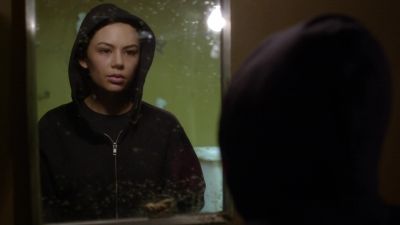 ( cell phone rings ) - Pretty Little Liars