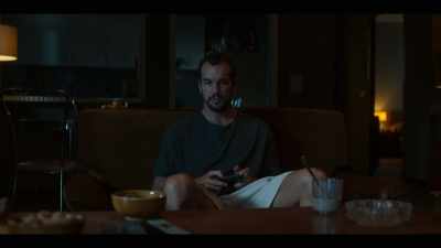 [CELL PHONE RINGS] - The Paramedic