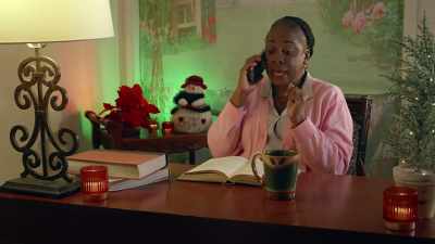 [cell phone vibrating] - Make or Bake Christmas