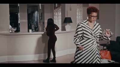 [cell phone vibrating] - Twisted House Sitter 2