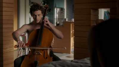 [cello music] - Pretty Little Liars: The Perfectionists