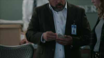 [ Cellphone thuds ] - The Rookie: Feds