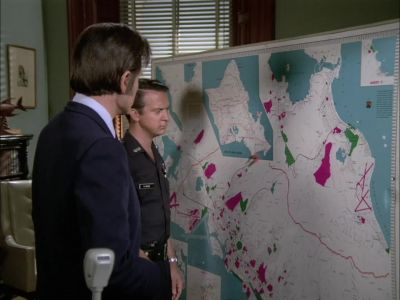 Central, patch me through
to McGarrett. - Hawaii Five-O