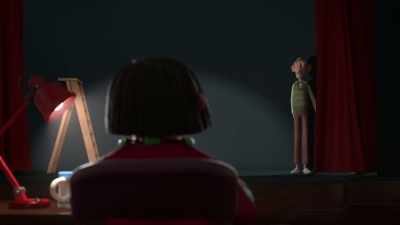 -Centre stage, please, Mr. Curry.
-Um… - The Adventures of Paddington