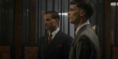 - Certainly, easy money.
[indistinct chatter] - Damnation