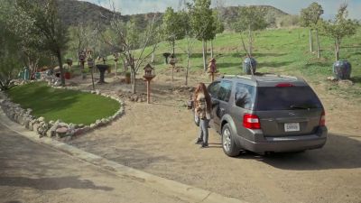 -CESAR : Good morning! -GENESIS : Good morning! - Cesar Millan: Better Human, Better Dog
