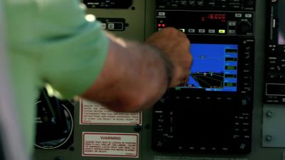 Cessna one-six-niner, - Hawaii Five-0