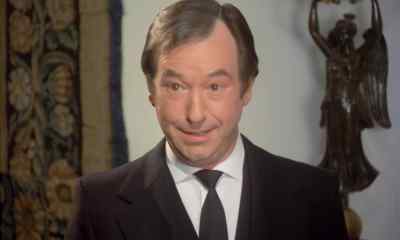 Ch rie Loins - Carry On Emmannuelle