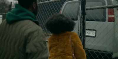[chain rattling] - They Cloned Tyrone