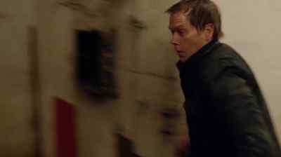 [chain rattling] - The Following